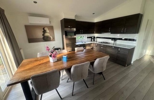 Susteren House | n/a