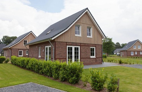 Susteren House | n/a