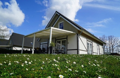 Susteren House | n/a