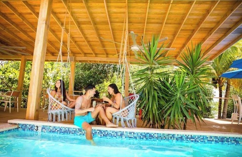 Campamento Pinones House | N1 Piñones | 22 Guests | Near Beach & Food Kiosks