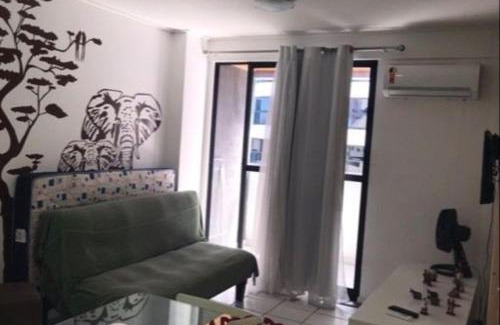 Pajucara Apartment | NA BEIRA MAR DE PAJUCARA- EDIF NEO- APARTAMENTO QUARTO E SALA - POSSUI VARANDA- VISTA LATERAL DO MAR-RUA JULIO PLECH FILHO 60 ESQUINA COM AVENIDA DOUTOR ANTONIO GOUVEIA - CONSUMO ELETRICO É PAGO No CKECK-OUT - 1 KWH É 1,35 REIAS