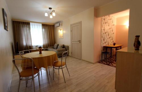 Almaty Apartment | Nadezhda Apartments on the Nauryzbai Batyr 63