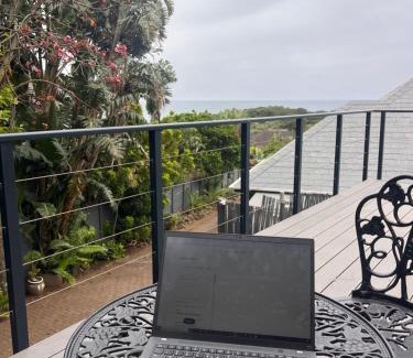 Beacon Bay Apartment | Nahoon View, King Room