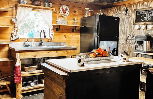 Norristown Cabin | Nana + Papa's Place: Rustic Pondside Cabin