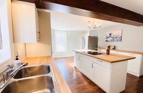 Hudson House | Nantucket-Style in Hudson: Beach Walks & Forest Trails, 1 step to Montreal Magic