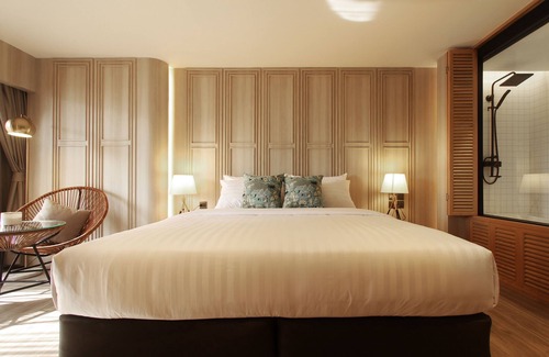 Si Phraya Hotel | @Nares Hotel