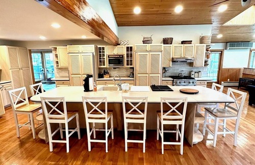 Narrowsburg House | Narrowsburg Lake House Estate