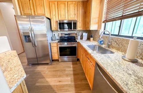 Heber Apartment | National Forest Retreat AZ White Mtn Escape Cabin Design Spacious Condo By Vacation Your Way