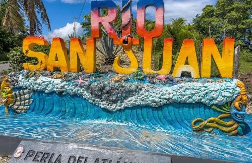 Rio San Juan Villa | Natural Pool Villa perfect for families