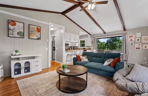 Royal Pines House | Nature Bliss w/Mtn Views! - Fireplace - Near AVL