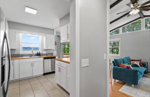 Royal Pines House | Nature Bliss w/Mtn Views! - Fireplace - Near AVL