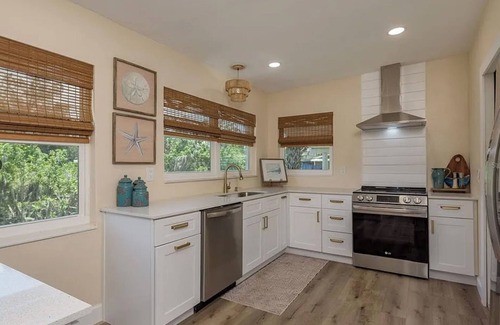 Marthas Vineyard Cottage | Nature, Comfort, and Calm – All at the Bayou’s Edge