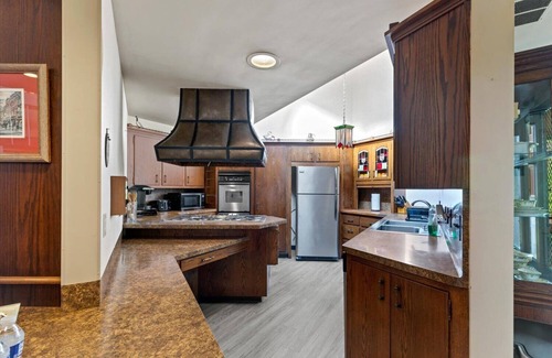 White Mills House | Nature's Retreat - Hot tub, Firepit, game room 5 mins to Honesdale