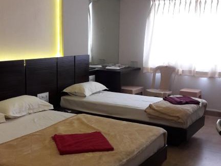 Belagavi Hotel | Navaratna Palace