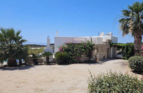 Naxos Villa | Naxos Waterfront Villa with A/C, pool (Jun-Oct) and panorama view.