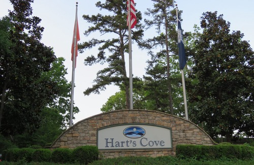 Keowee Condo | nClemson Villa-Best location 5 minutes from stadium!