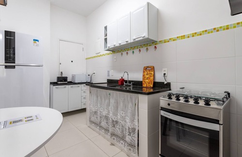 Laranjeiras Apartment | Near Casa Roberto Marinho and Cristo Pom307