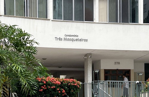 Laranjeiras Apartment | Near Casa Roberto Marinho and Cristo Pom307