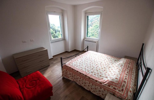 Ricco del Golfo di Spezia Apartment | Near - Cinque Terre Holiday Apartment