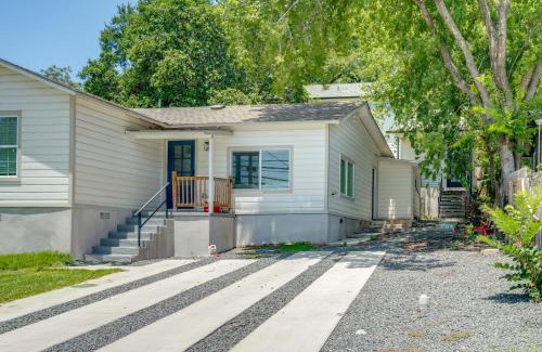 Rosewood House | Near Restaurants and Parks Home 3 Mi to Dtwn Austin