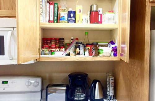 Tahoe Island House | Near Tahoe keys. Marina, Pool Table, Streaming TV, & Free Wifi