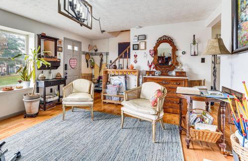 Germantown House | Near Trails, Parks and Orchards Germantown Retreat