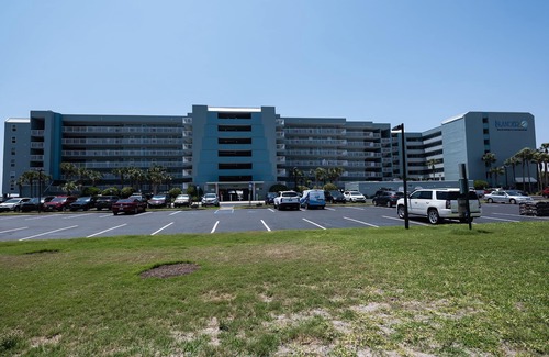 Fort Walton Beach Condo | Nearly 180 degree beach view