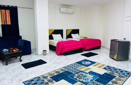 Kafrat al Jabal Hotel | Nefertiti guest house view pyramids