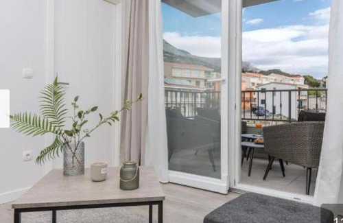 Vrpolje Apartment | Nelly