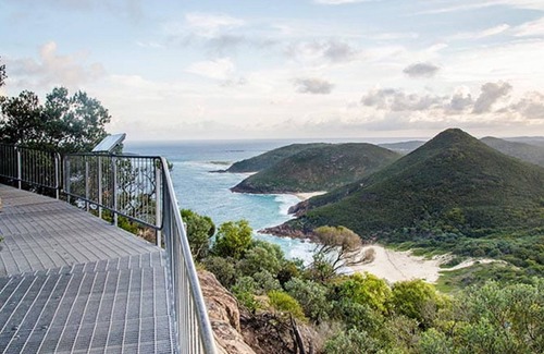 Nelson Bay Apartment | Nelson Bay Breeze Holiday Apartments