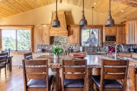 Upper Moonridge House | Nena's Nook Moonridge Log Mansion