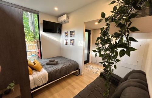 Niagara Falls House | Nestle By The Falls - Niagara Falls