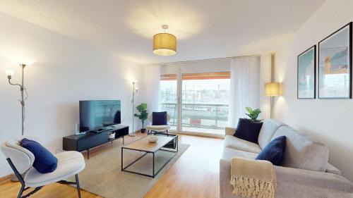 Gewerbeschule Apartment | Neugasse 83-85 - Self Check In by Homenhancement