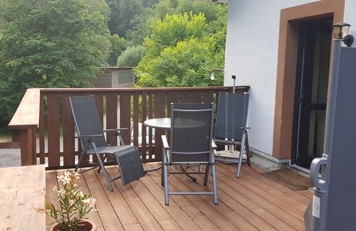 Immerath Apartment | Neumühle vacation apartment with roof terrace, located in the Üßbachtal valley in the nature reserve