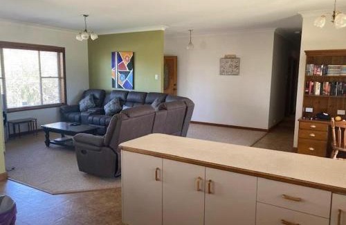 Ardrossan House | Nevah Barc - Ardrossan