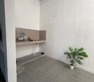 Banaran House | Nevia House - Comfortable Place With Family