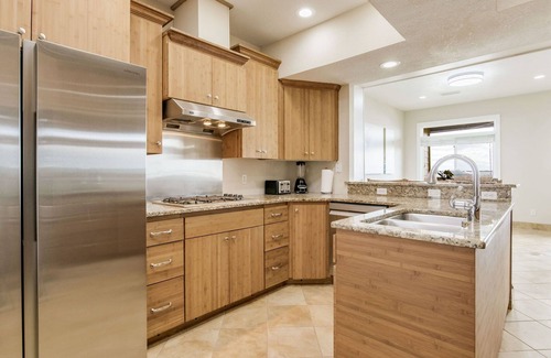 Ono Island House | NEW 20% OFF! Waterfront, Ken's Tranquil Harbor, Near NAS. Boater & Pet-Friendly!