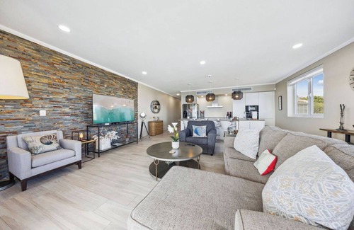 Sero Colorado Condo | New 2BR Oceanfront Condo|Walk Rodgers&Baby Beach