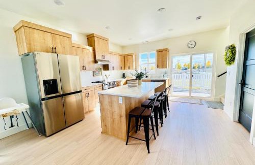 Rexburg Apartment | New 3BR Home w Garage Near BYU-Idaho