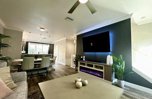 Sun Bay South Apartment | New 3BR w King Beds, Pool, Modern Elegance