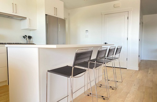 District of North Vancouver House | New above ground suite with large patio- Fully furnished,1 bedroom, sleeps 2