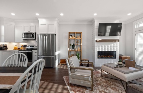 Seabrook House | *New*After Dune Delight, dog-friendly, Ocean View!