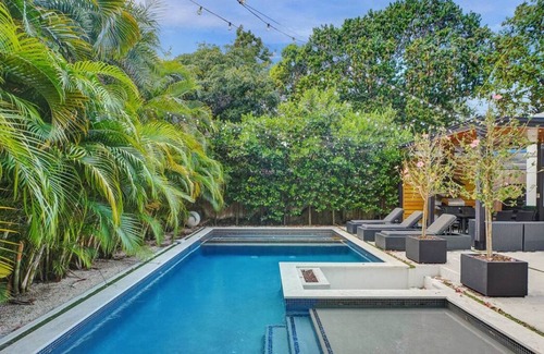 Little Haiti Villa | *NEW* Bali Resort Style Villa w/Vast Pool & Spa!
