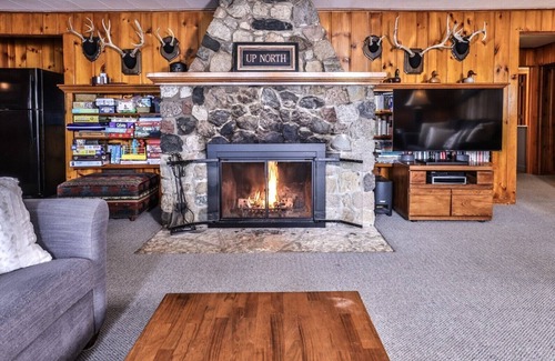 St Germain House | NEW! Beautiful 6 bedroom home on Little Saint Germain Lake