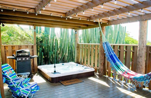 Alto Vista Villa | New beautiful private Villa with cozy deck and a Hot Tub located in nature