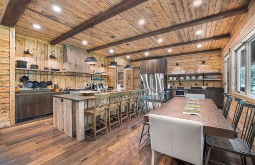 Island Park Cabin | New Build Luxury Yellowstone House, 6 acres, Decks, Fire pit, Heat & AC on Creek