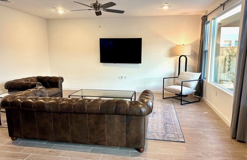 Clovis House | New Build, Modern Boho Chic Style- 2700 SF, 4B/3Ba
