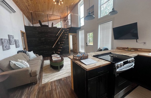 Pearcy House | New Build! Peaceful 3B/3B with Loft Hot Springs Lake Hamilton Oaklawn