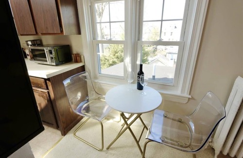 16th Street Heights House | NEW! Cabin in the Clouds ~ Easy Downtown Access w Parking!