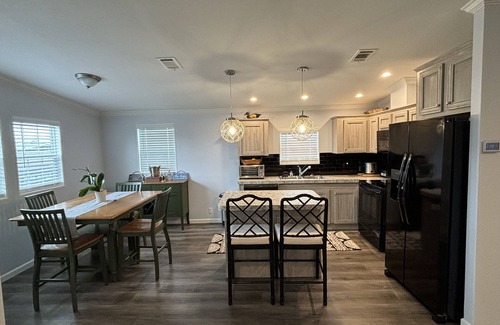 Welaka House | New canal home only 5 lots from the St Johns River